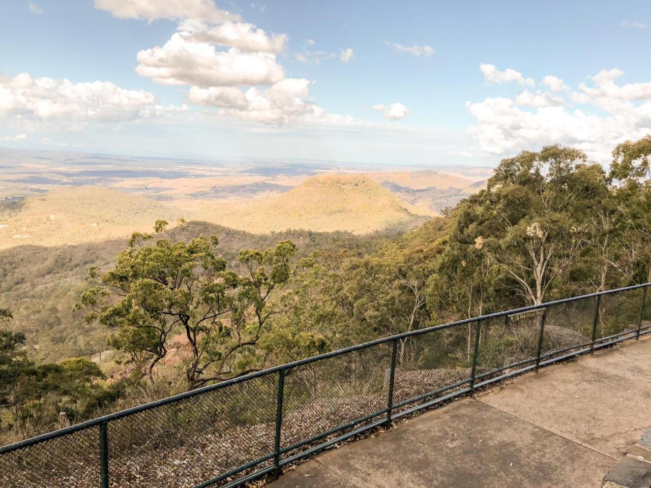Picnic Point Villas Toowoomba Exteriör bild